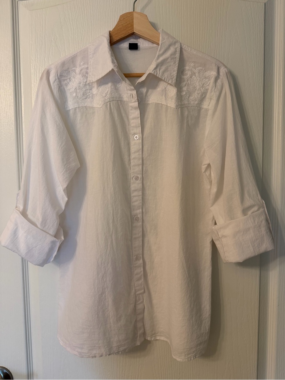 Western Style 100% Cotton Embroidered Button Up